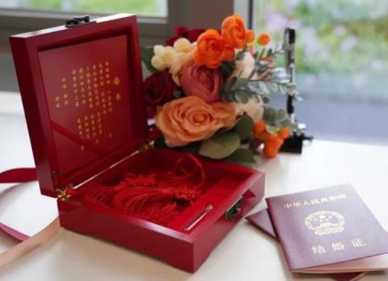 2月14日恰逢春節可以婚姻登記嗎?2021年情人節民政局上班嗎