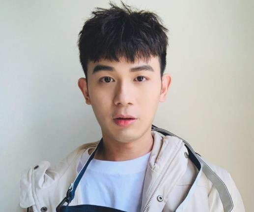 碎蓋頭適合什么臉型?碎蓋頭去理發(fā)店怎么剪?