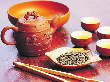 男人健康保養:久坐傷肝,男人喝什么茶可保肝護腎