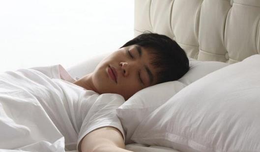 男人肚子大出現(xiàn)啤酒肚 推薦4種減掉大肚子的方法