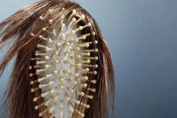 男人脫發(fā)危害大 當(dāng)心影響家庭和諧