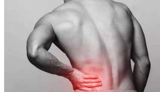 男性腰酸腰痛的原因不只是腎虛才會引發 這幾招幫你緩解