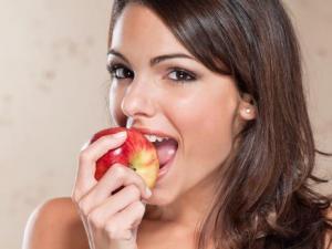 月經期可以吃蘋果嗎?月經期吃什么水果好