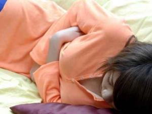 來月經前幾天為什么肚子疼?來月經肚子疼怎么辦