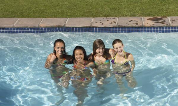 女性經期前后可以游泳嗎?女性經期幾天后可以游泳