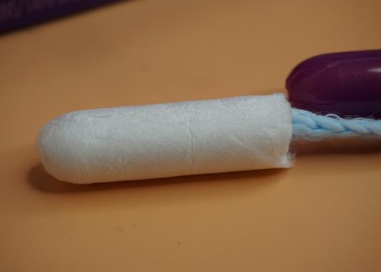 用衛(wèi)生棉條有異物感是不夠深嗎?衛(wèi)生棉條吸飽了有多粗?