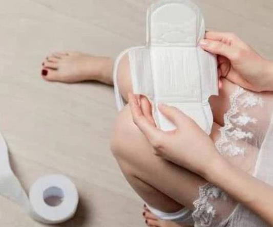 褲型衛生巾白天怎么換?散裝的衛生巾會不會不健康?