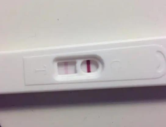 驗孕棒怎么看是否懷孕?驗孕棒一深一淺是懷孕了嗎