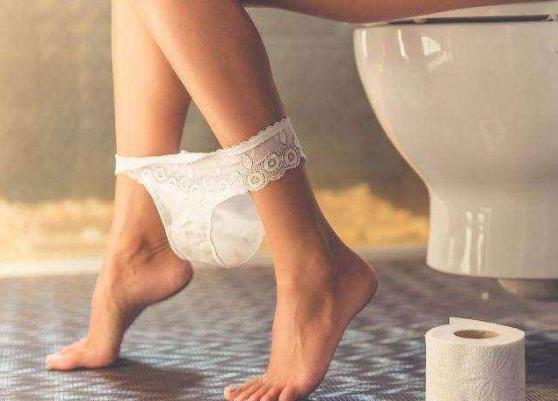 女人上廁所不該用什么紙?女人小便后該不該用衛生紙擦