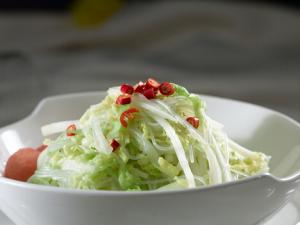 白菜燉粉條怎么做好吃?白菜燉粉條的做法