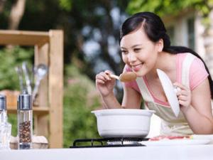 怎樣炒牛肉才嫩?炒前腌制牛肉時加點糖