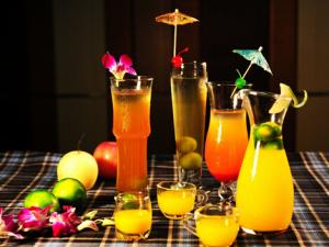 怎么榨果汁更好喝?榨果汁時可適當(dāng)加點(diǎn)水