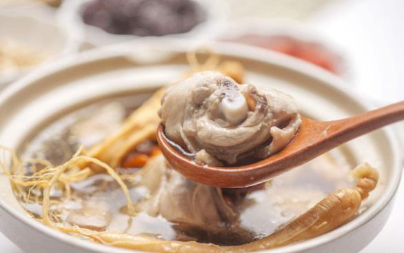 雞湯燉多長時間最好?燉雞湯的小竅門