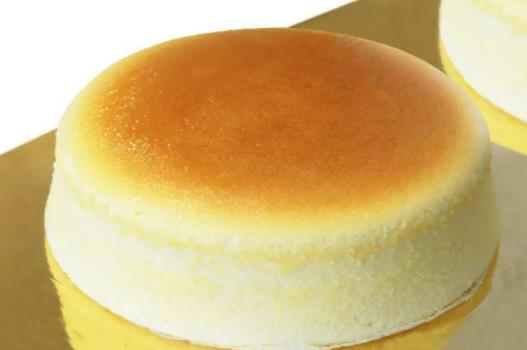 烤蛋糕為什么會開裂 烤蛋糕開裂了就是好了嗎