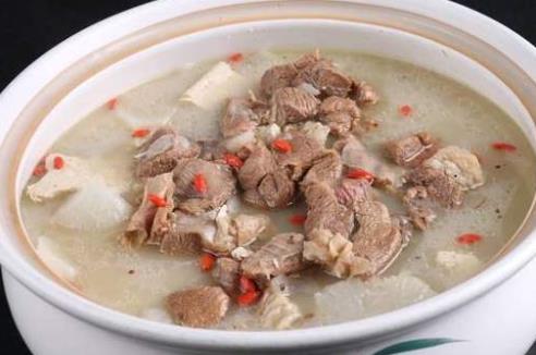 做羊肉湯可以放牛奶嗎?羊肉湯的熱量高嗎?