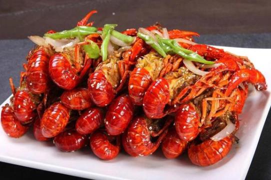 小龍蝦煮老了會(huì)把肉煮沒(méi)嗎?啤酒小龍蝦可以放青瓜嗎?