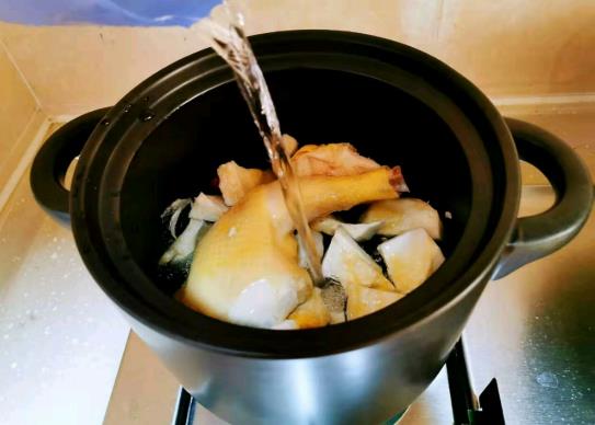 榴蓮殼煲湯有什么好處?榴蓮殼煲湯的做法