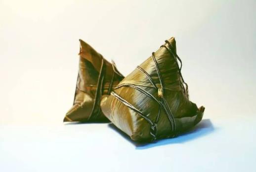 蒸粽子是用隔水還是不隔水?粽子蒸熟后粽葉還是綠色的有問題嗎?