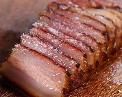 臘肉每斤要放多少鹽?臘肉放陽臺上曬會臭嗎