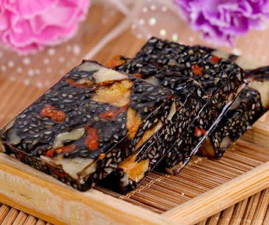 阿膠糕不拉絲是放的材料太多嗎?阿膠糕不拉絲是冰糖放少了嗎