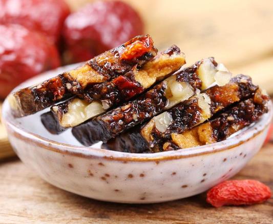 阿膠糕不拉絲是放的材料太多嗎?阿膠糕不拉絲是冰糖放少了嗎