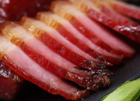 腌臘肉用熱鹽還是冷鹽?腌臘肉用生鹽好還是炒熟鹽好