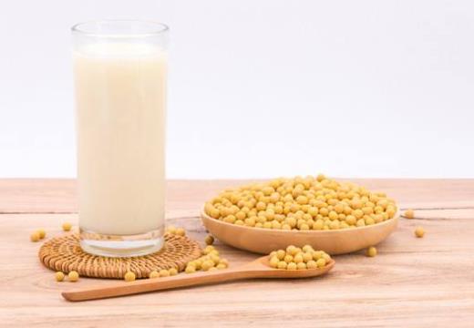 破壁機打豆漿為什么要半個小時?果汁機做豆漿可以加入熱水嗎