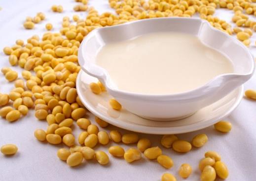 破壁機打豆漿為什么要半個小時?果汁機做豆漿可以加入熱水嗎