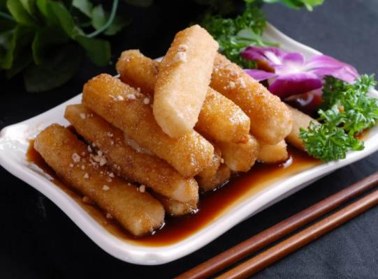 紅糖糍粑為什么炸出來會(huì)爆開?糯米和糯米粉做糍粑的區(qū)別