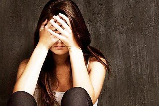 ?都是已婚出軌警察查房怎么辦?老公出軌開賓館怎么查小三的身份?