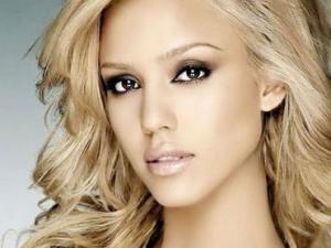 女人面相分析:漂亮但不討人喜歡的女人面相