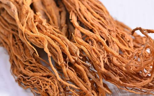 吃當(dāng)歸有哪些好處?使用當(dāng)歸的禁忌有哪些