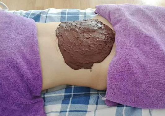 夏天泥灸好還是艾灸好?敷泥灸會不會導致月經不調?