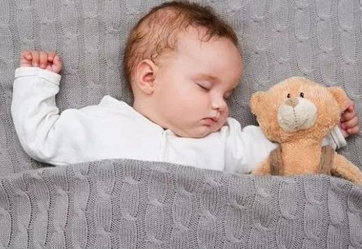 寶寶冬季如何保暖?從穿衣、洗澡、睡覺、飲食、鍛煉五方面來談