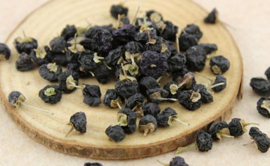 黑枸杞什么季節吃最好 黑枸杞最佳食用季節