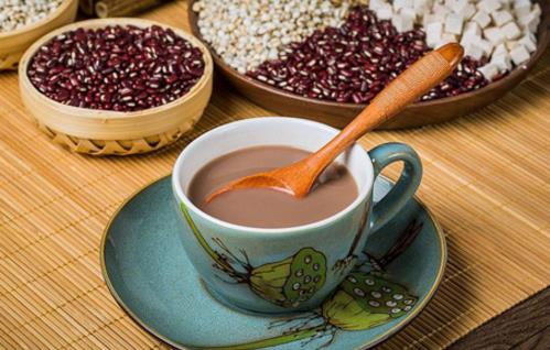 紅豆薏米粉什么時候喝最好 紅豆薏米粉最佳食用時間