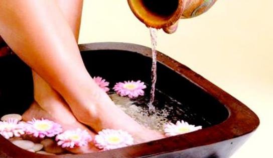泡腳的最佳時間是什么時候 什么時間段泡腳最補腎