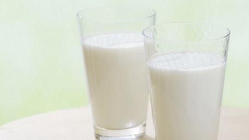 女性什么時候喝牛奶最好 女性喝牛奶最佳時間