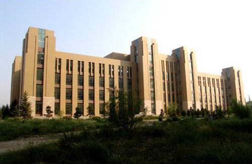 2、內蒙古工業大學.jpg