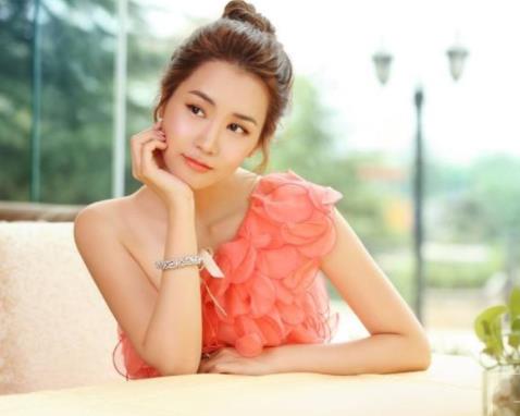 韓國(guó)十大最美女明星排名,金泰熙、全智賢演技都很棒