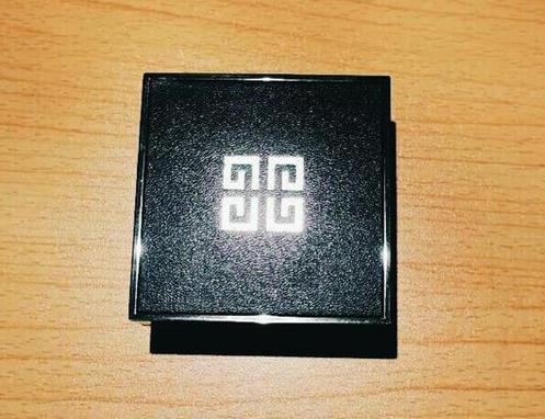 全球公認最好用的10大氣墊排名,雅詩蘭黛持久無暇氣墊細膩順滑