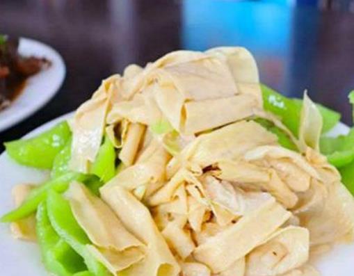 南陽十大小吃排名,板面是南陽傳統美食,油茶味道濃郁