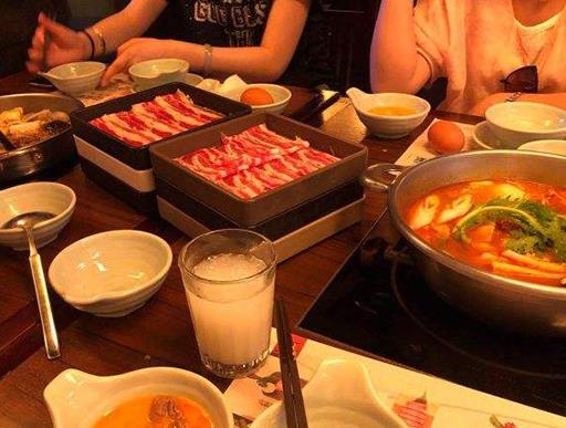 上海十大自助餐排名,榮新館有鰣魚表演,桐花和食有頂級(jí)日料