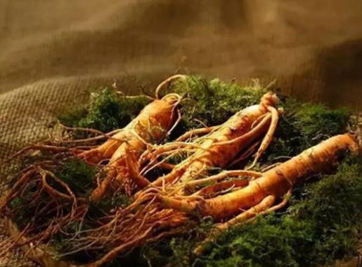 孕期不能碰的十種食物,咖啡因導致心跳加快,辛辣食物刺激性大