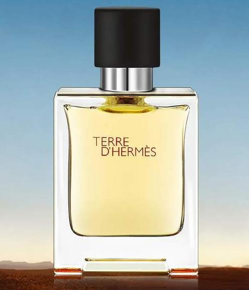 十大男士香水品牌排行榜,香奈兒蔚藍、愛馬仕大地男士香水很暢銷