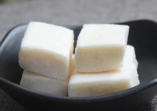 三亞十大美食排行榜,海南粉歷史悠久、檳榔花雞湯汁甘甜可口