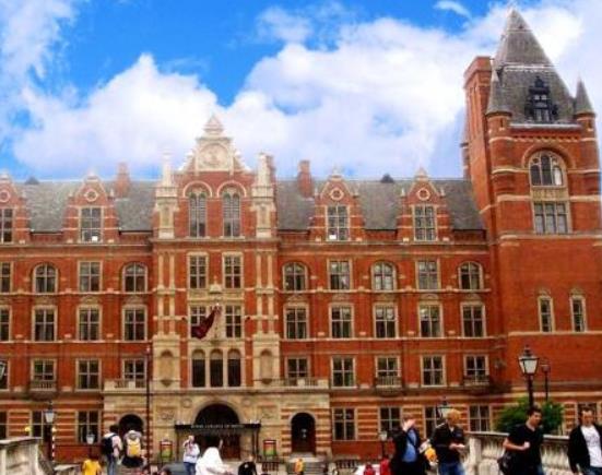 2022英國大學QS排名,牛津大學影響力很大、劍橋大學享譽全球