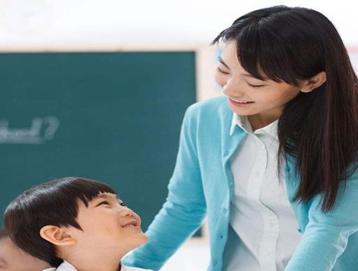 康定市十大教育培訓(xùn)機(jī)構(gòu)排名,晉級文化藝術(shù)培訓(xùn)學(xué)校采用三位一體教學(xué)法