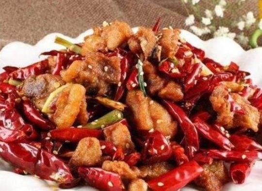 湘菜中的十大硬菜排名,剁椒魚頭鮮辣可口、臘味合蒸做法簡單