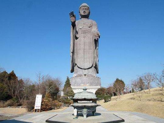 世界十大最高雕塑排名,中原大佛是世界最高、緬甸大佛風景優美